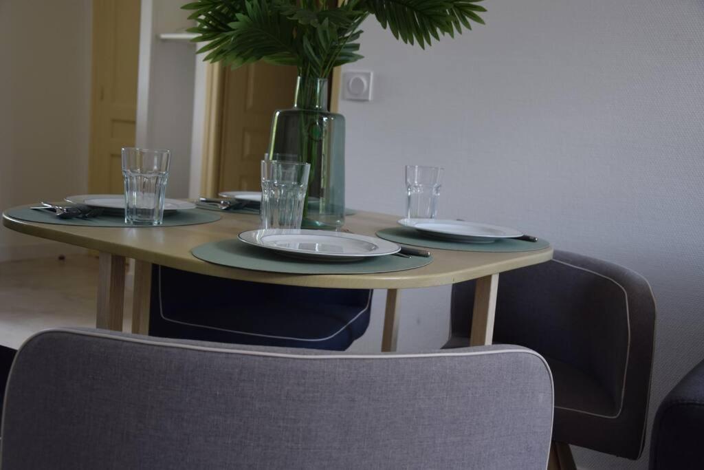 Elegant T2 A Bron, Tramway A 2Min, Box Parking, 4Personnes Διαμέρισμα Εξωτερικό φωτογραφία